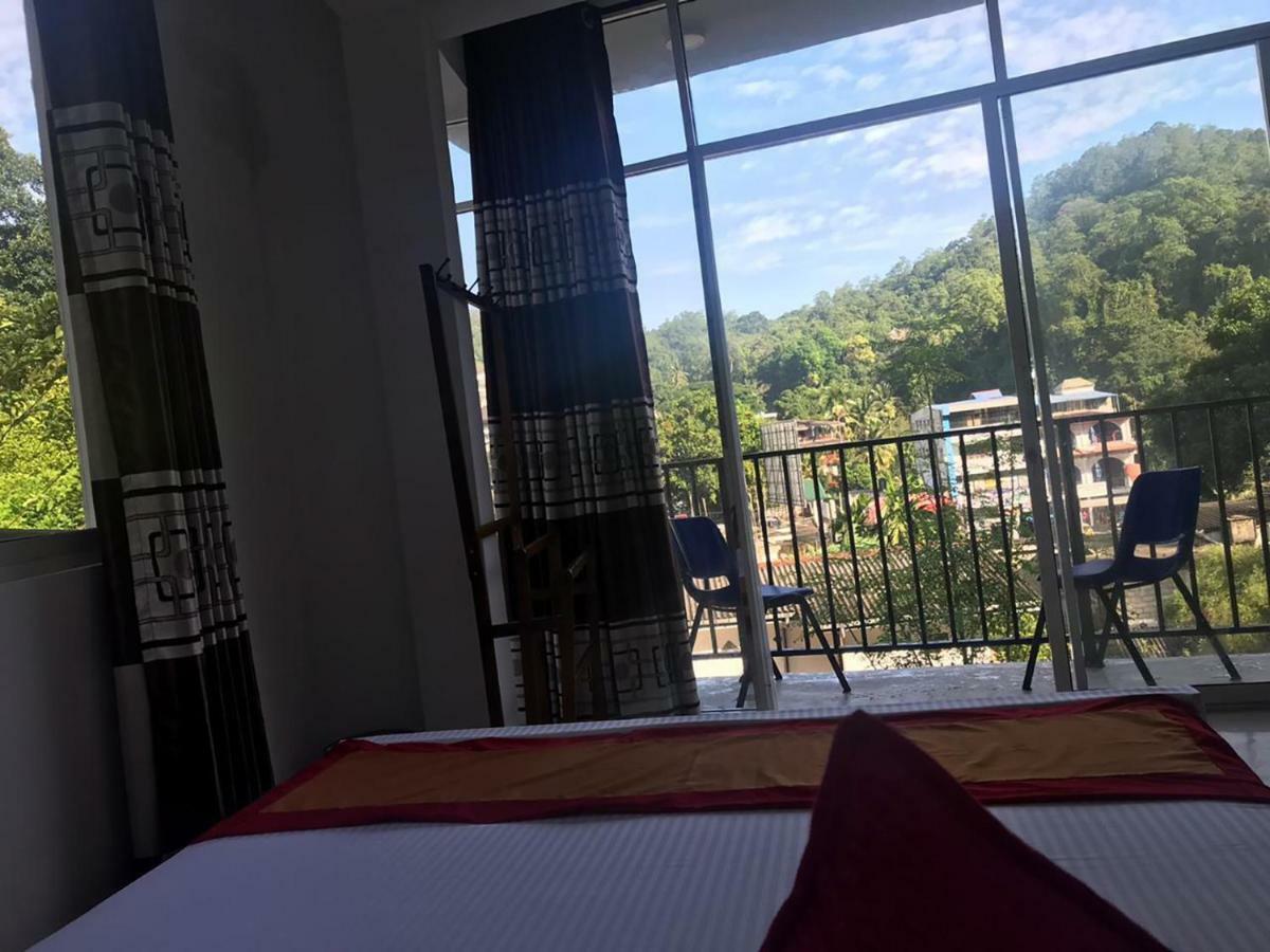 Lodge In 611 Kandy Ngoại thất bức ảnh