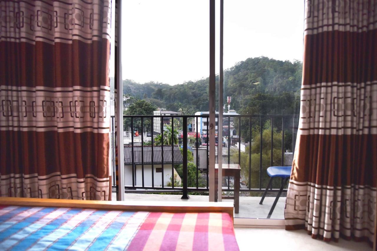 Lodge In 611 Kandy Ngoại thất bức ảnh