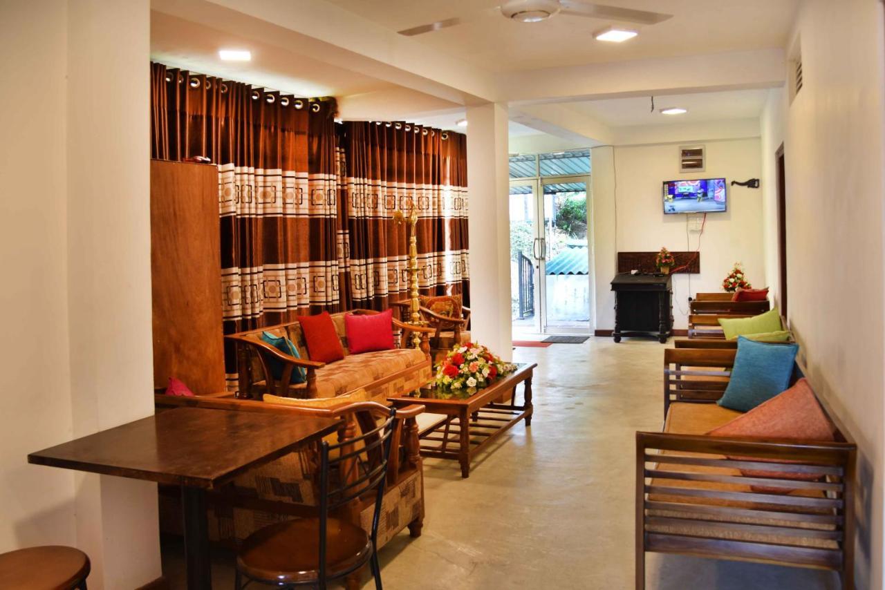 Lodge In 611 Kandy Ngoại thất bức ảnh