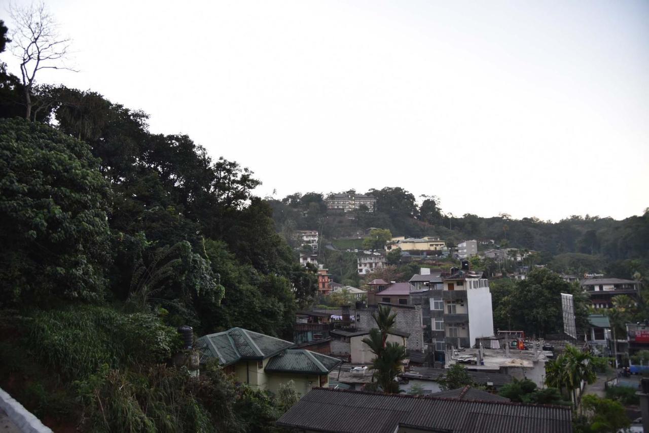 Lodge In 611 Kandy Ngoại thất bức ảnh